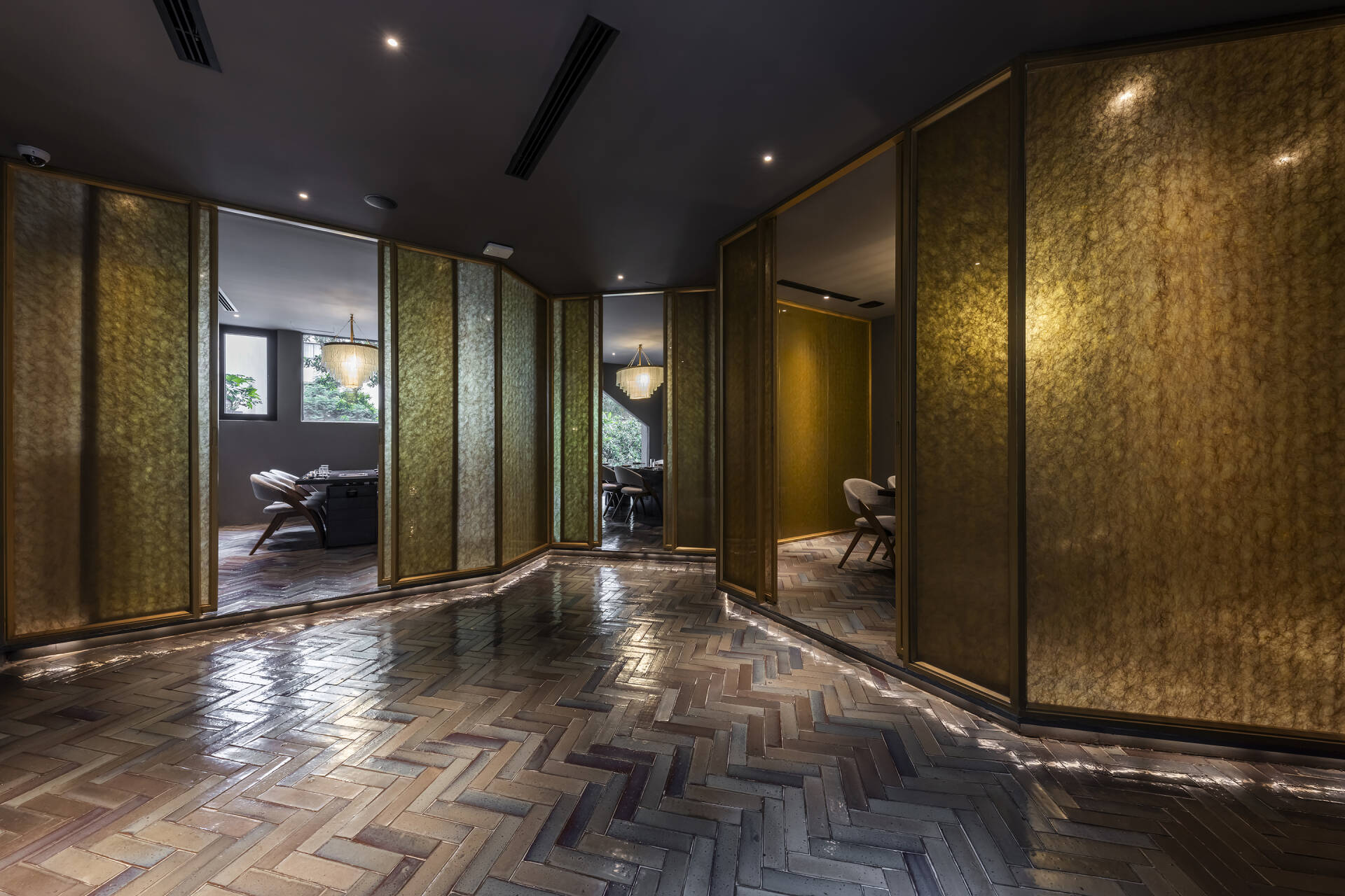 Không gian làm việc và triển lãm De La Sól The Lab Saigon