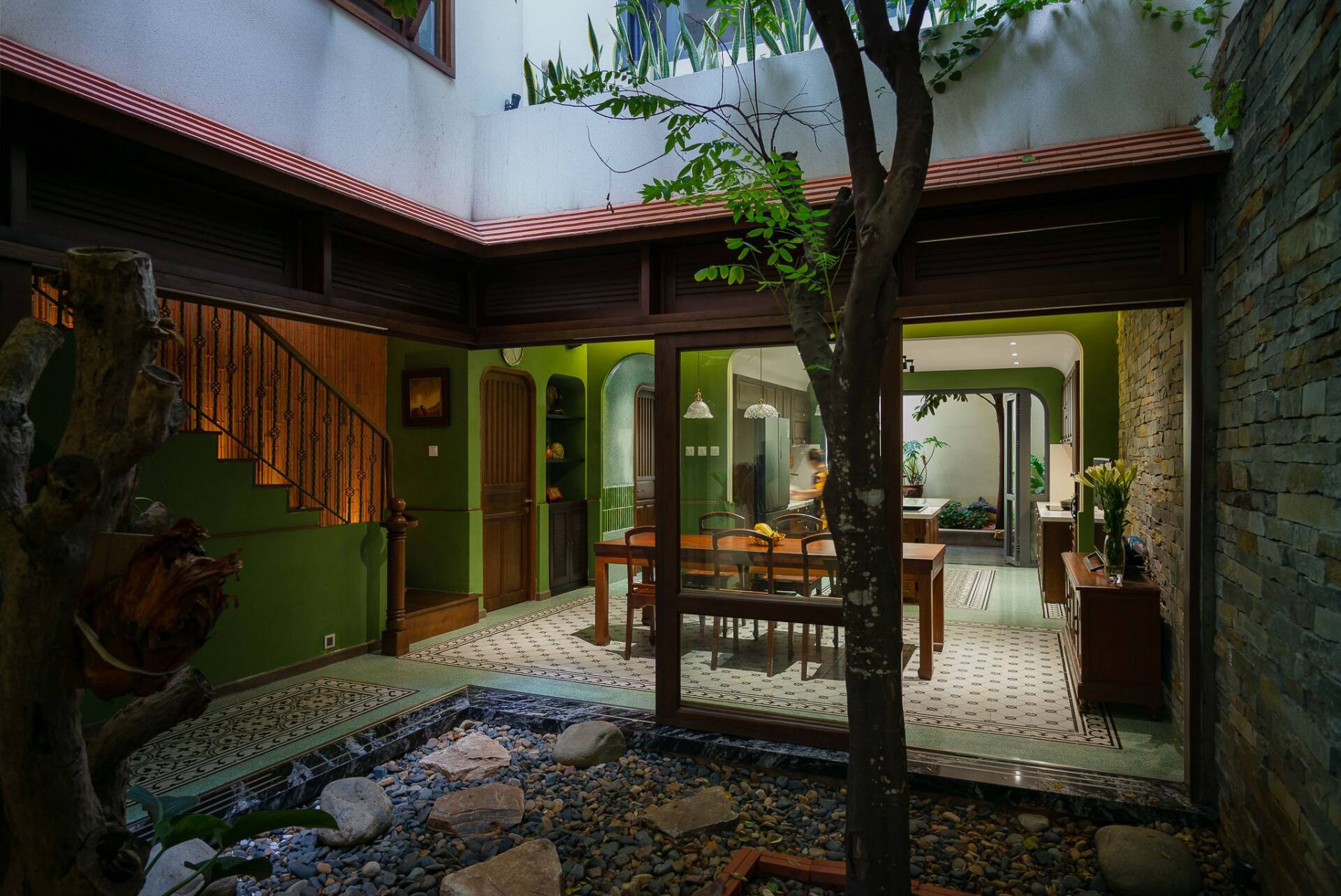 Memories House: Ngôi nhà gìn giữ ký ức xưa cũ | RISOU