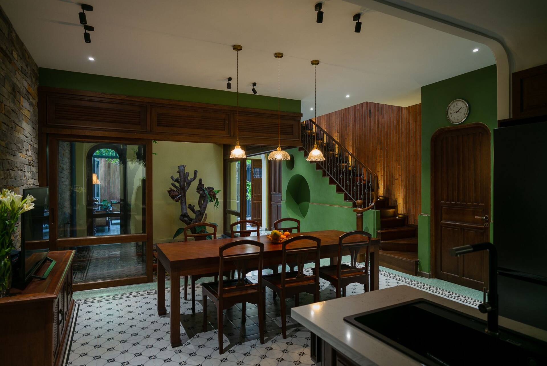 Memories House: Ngôi nhà gìn giữ ký ức xưa cũ | RISOU