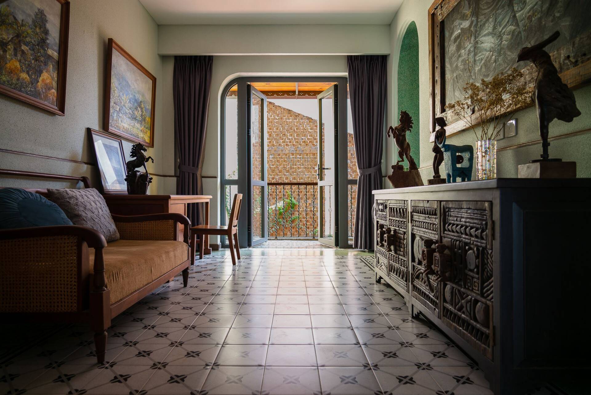 Memories House: Ngôi nhà gìn giữ ký ức xưa cũ | RISOU