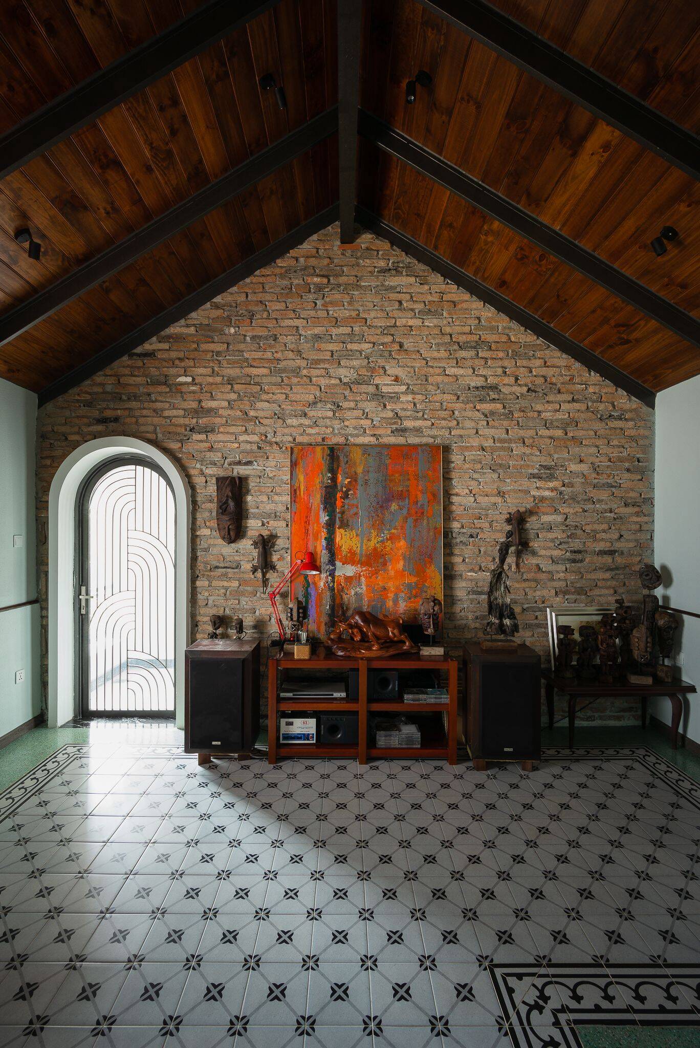 Memories House: Ngôi nhà gìn giữ ký ức xưa cũ | RISOU