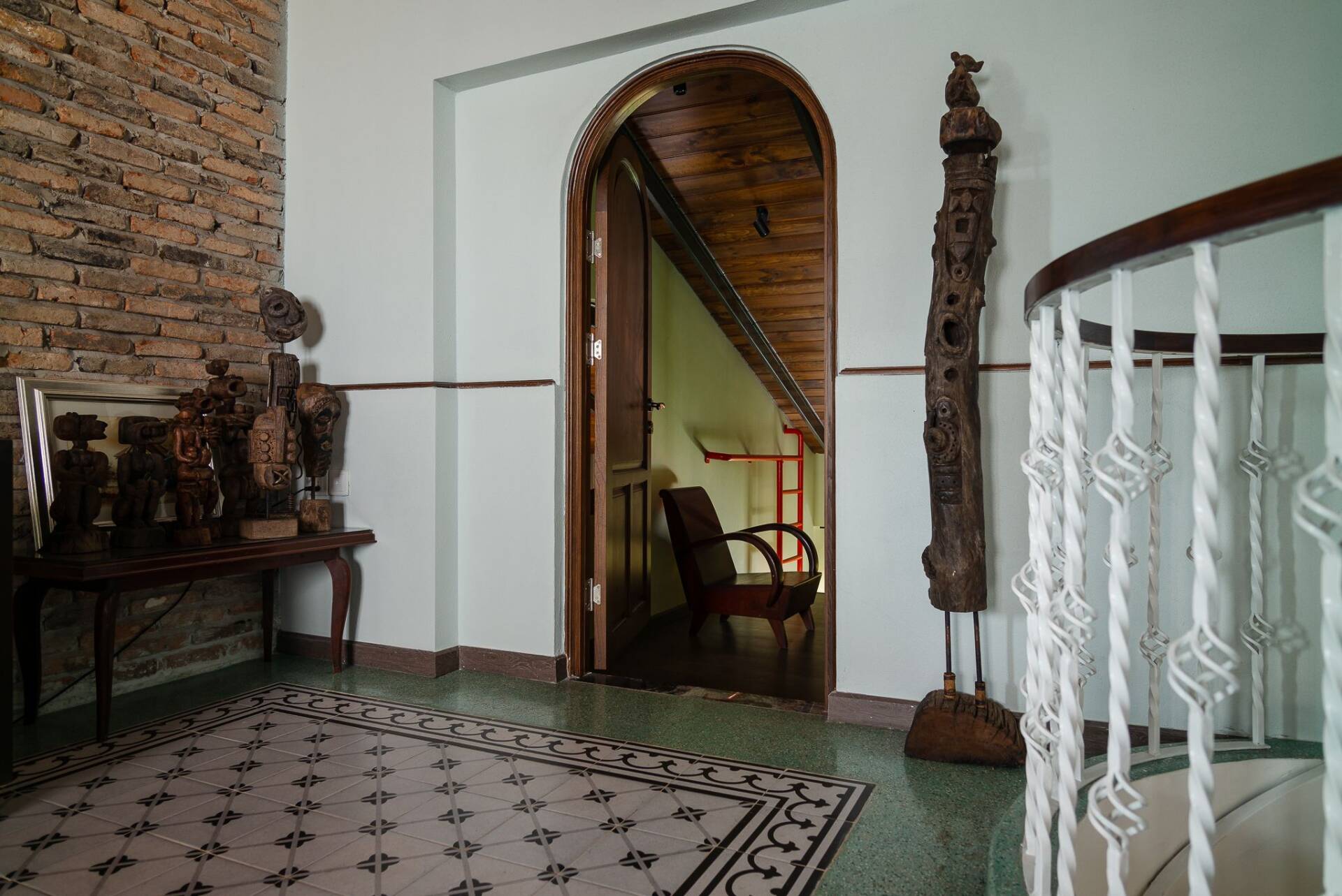 Memories House: Ngôi nhà gìn giữ ký ức xưa cũ | RISOU