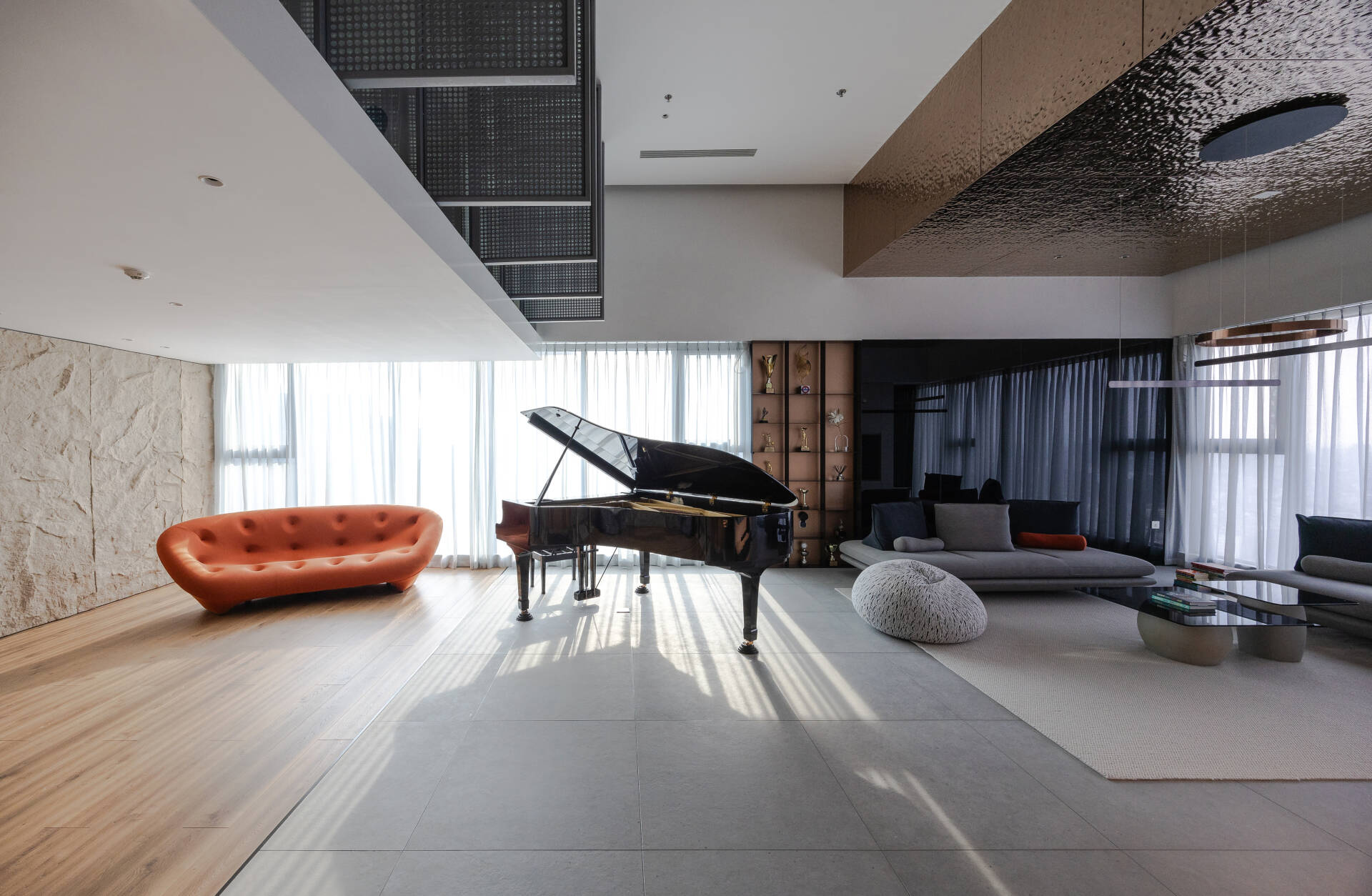 KaBuChin Penthouse: Thiết kế “mở” trong không gian tựa như hang động ...