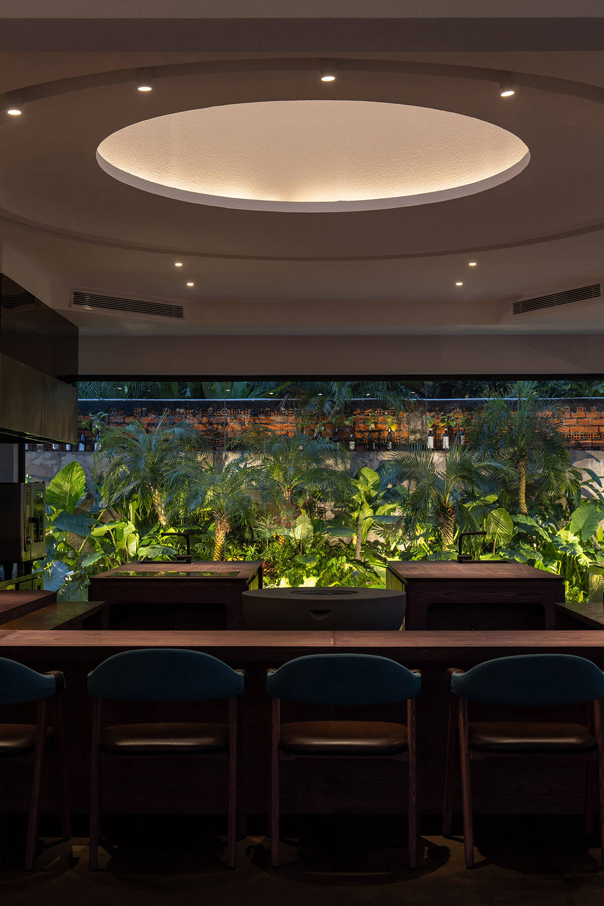 CieL Dining - Sự hòa quyện tinh tế giữa ẩm thực và kiến trúc | Eigh-T ...