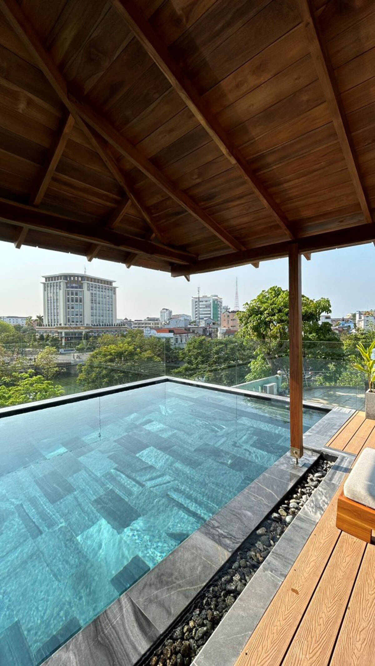 Nhà Kho Rèn - Giải pháp mặt tiền 2 lớp tránh nắng | M+TRO.studio