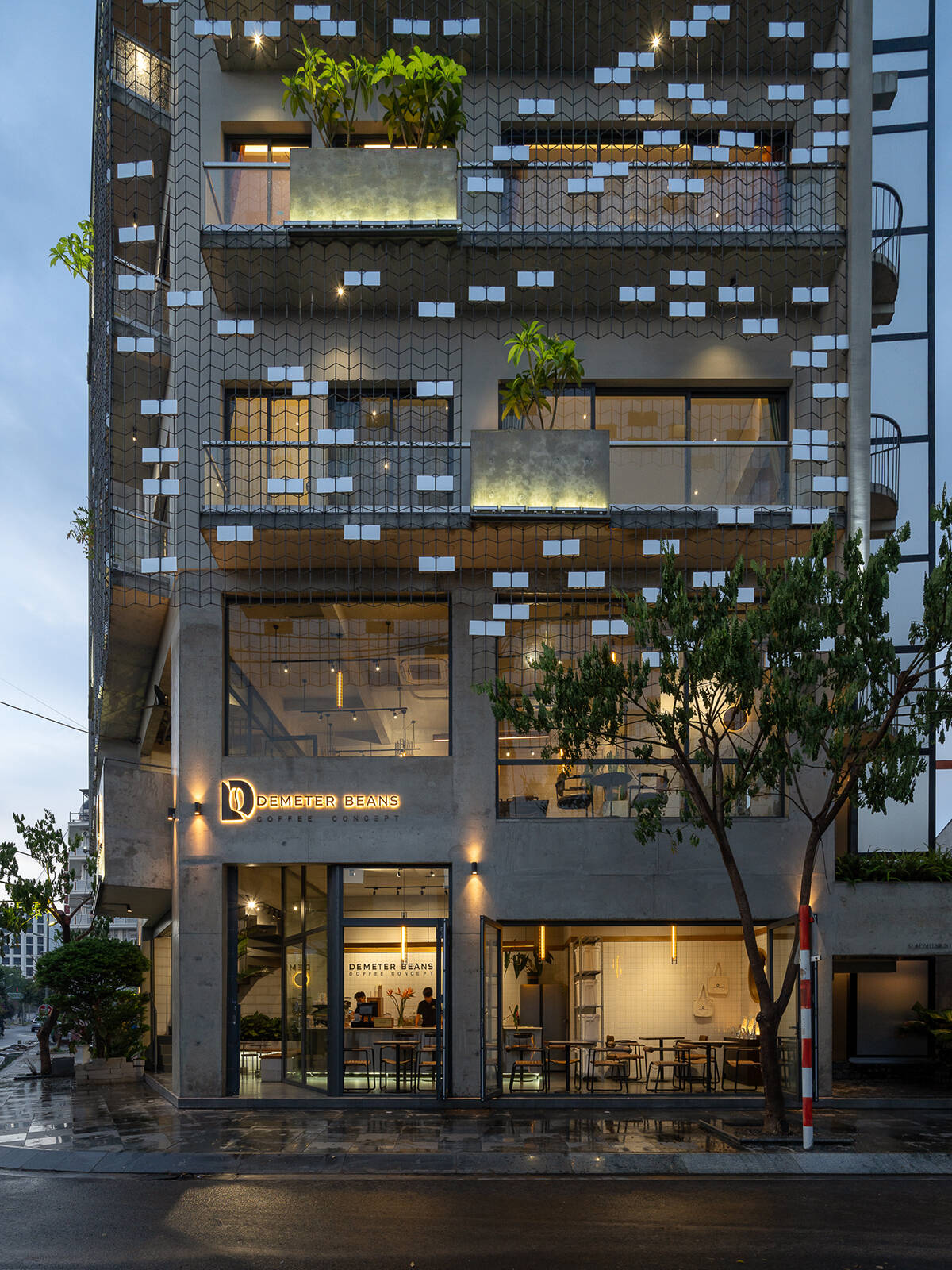 Demeter Design Studio DEMETER BEANS II x D-APARTMENT - Cafe kết hợp căn hộ ở thành phố biển ...