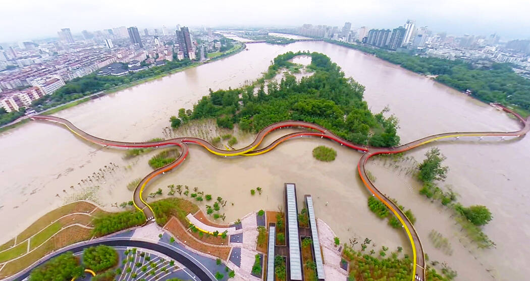 kienvietnet-chong-chiu-thien-nhien-yanweizhou-flood.jpg