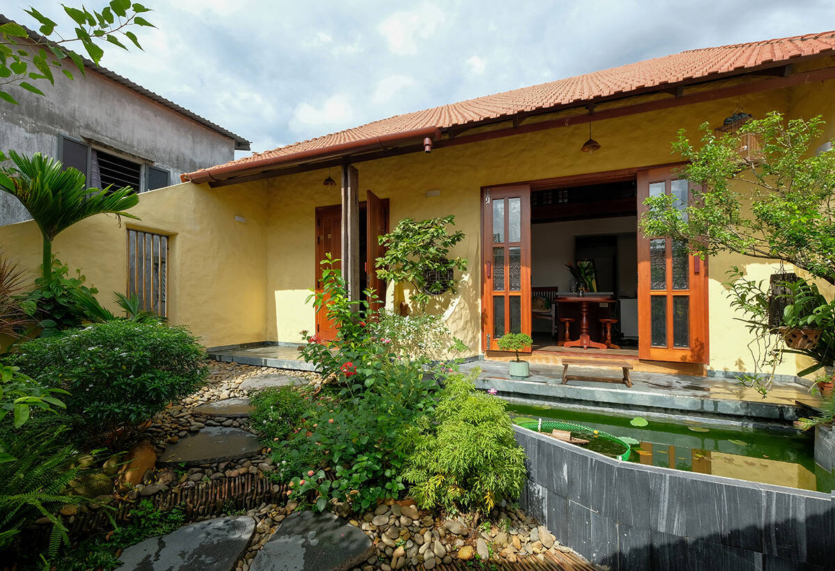 Bao Vinh House - Giải pháp trú ẩn an yên giữa đô thị ngập nước | SAAN studio