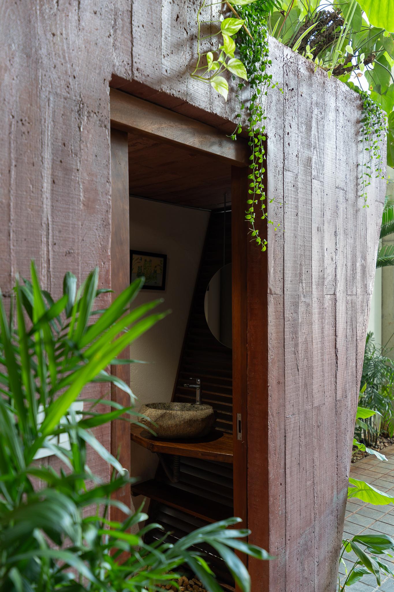 timeless-house-khong-gian-song-moc-mac-va-thich-ung-khi-hau-giua-long-do-thi-h2-kaa-design_5.jpg