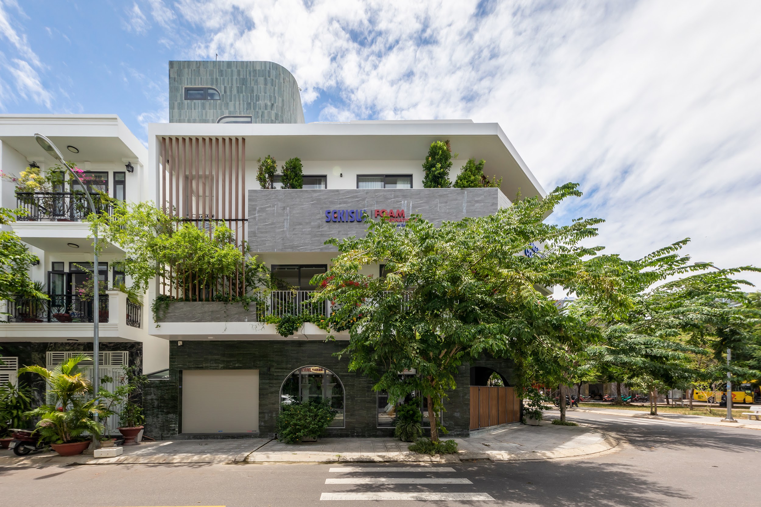 cbc-nha-trang-tu-nhien-trong-tung-nhip-song-ladesignstudio_2.jpg