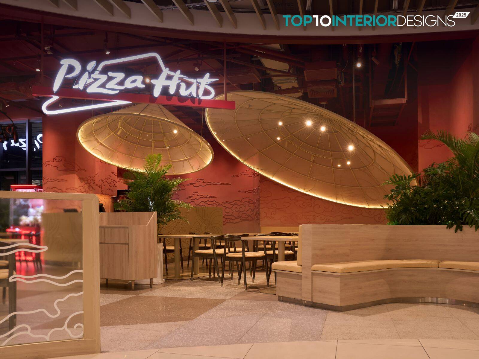 Pizza Hut Huế: Di sản cố đô trong hình hài không gian ẩm thực hiện đại | Red5 Studio
