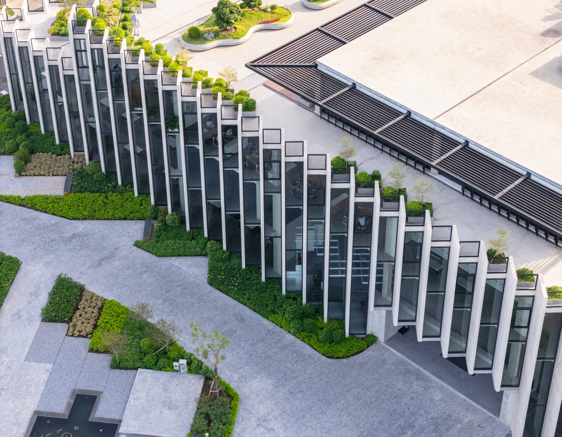 Khóa Huy Hoàng ghi dấu ấn tại The International Design Awards (IDA) 2025