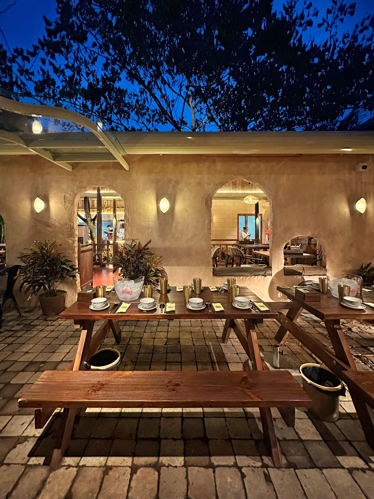 rieu-seafood-garden-tai-hien-di-san-lang-chai-qua-ngon-ngu-kien-truc-duong-dai-kconcept-studio_8.jpg