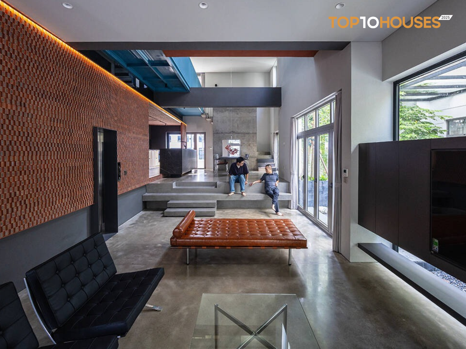 B.Red House: Tái tạo cấu trúc sống trong khu đô thị đồng nhất | Toob Studio
