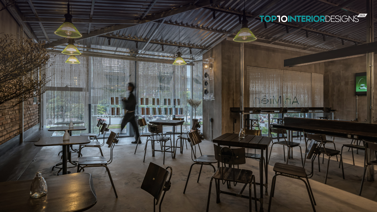 Cafe An Miên Lumiere – Vũ điệu ánh sáng trên bề mặt Tôn Kẽm và triết lý về sự chân thực | xưởng xép