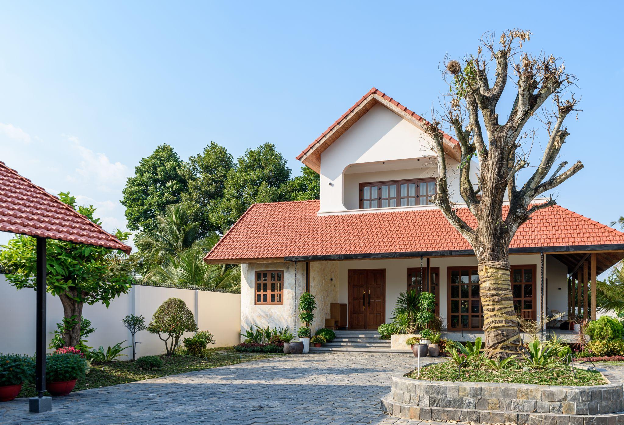 my-tho-villa-to-chuc-khong-gian-xoay-quanh-trai-tim-bep-viet-lee-architects_11.jpg
