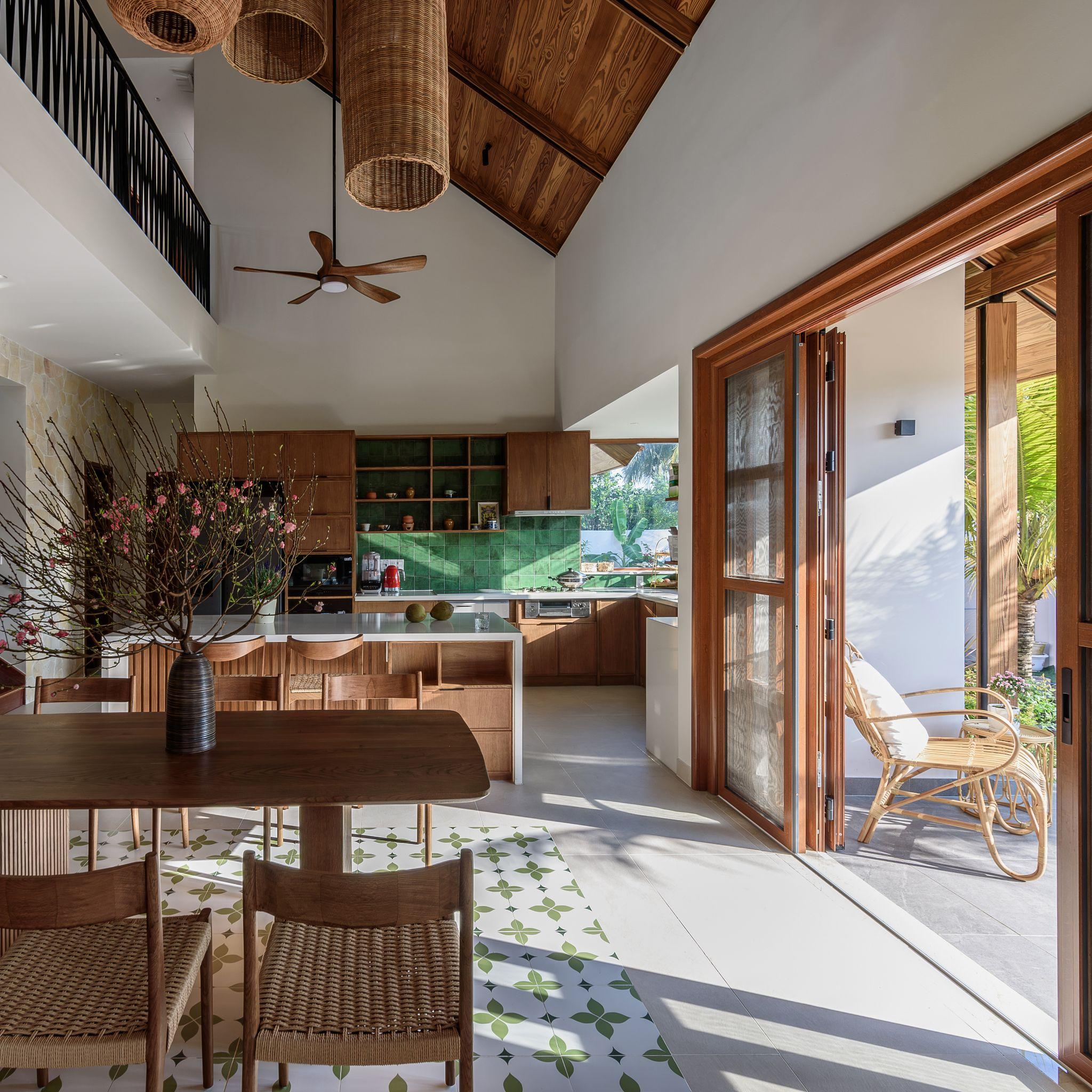 my-tho-villa-to-chuc-khong-gian-xoay-quanh-trai-tim-bep-viet-lee-architects_12.jpg