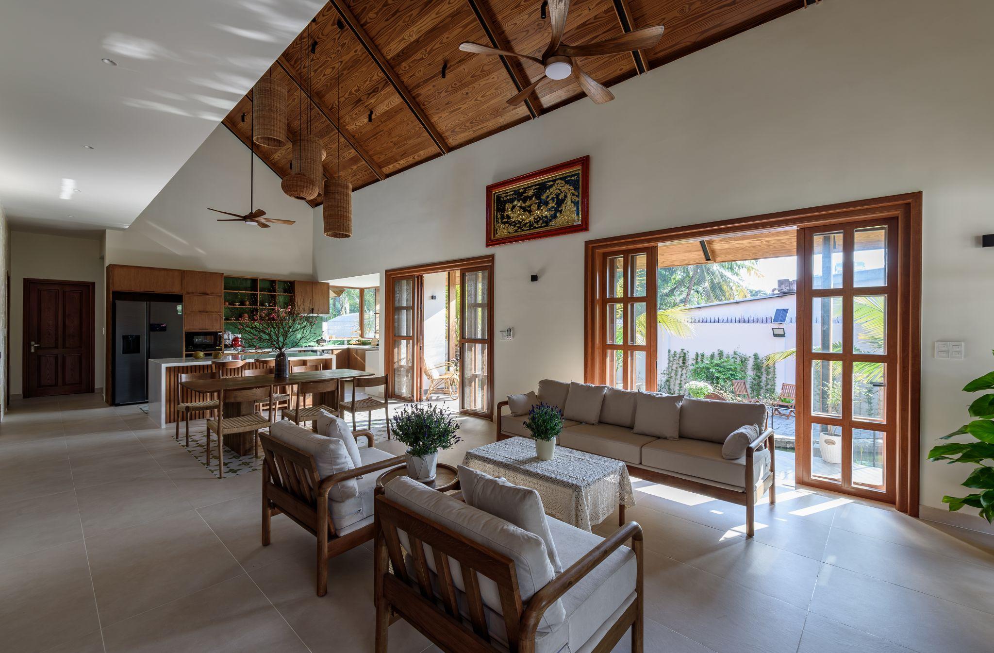 my-tho-villa-to-chuc-khong-gian-xoay-quanh-trai-tim-bep-viet-lee-architects_15.jpg