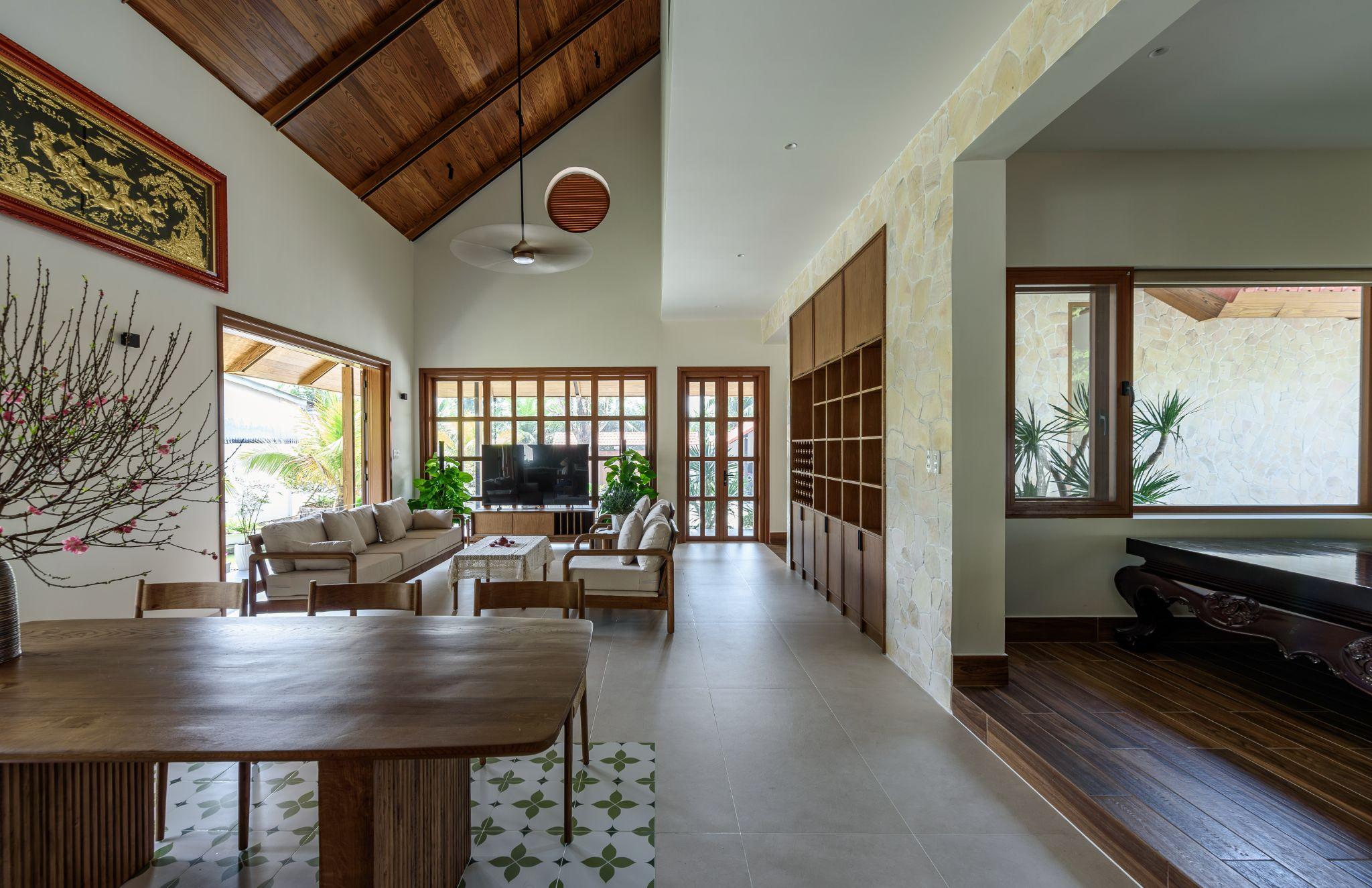 my-tho-villa-to-chuc-khong-gian-xoay-quanh-trai-tim-bep-viet-lee-architects_18.jpg