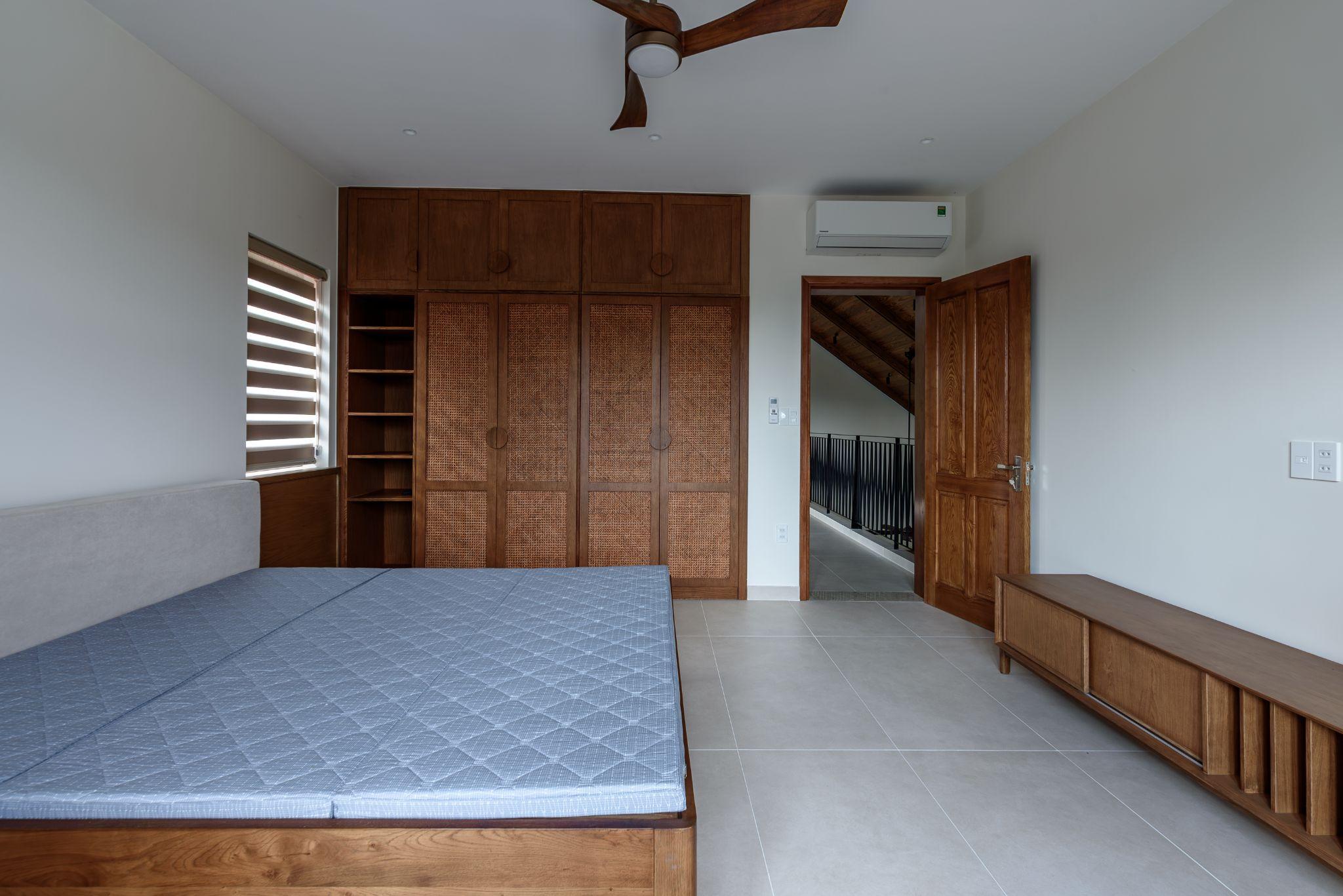 my-tho-villa-to-chuc-khong-gian-xoay-quanh-trai-tim-bep-viet-lee-architects_23.jpg
