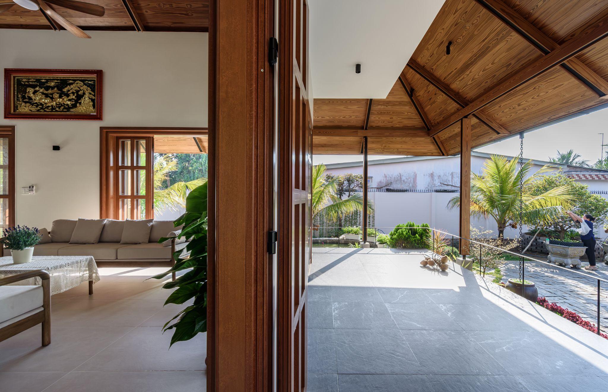 my-tho-villa-to-chuc-khong-gian-xoay-quanh-trai-tim-bep-viet-lee-architects_29.jpg