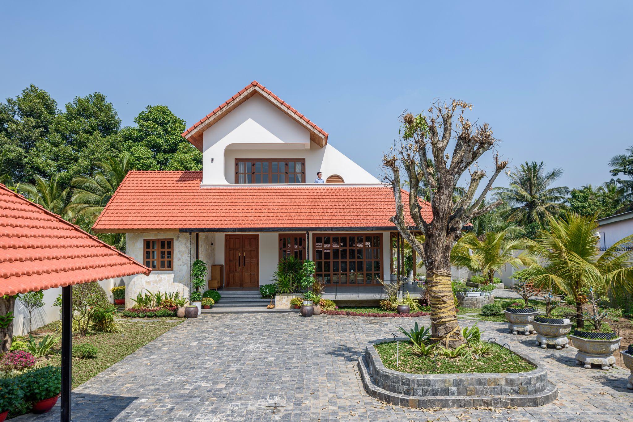 my-tho-villa-to-chuc-khong-gian-xoay-quanh-trai-tim-bep-viet-lee-architects_6.jpg
