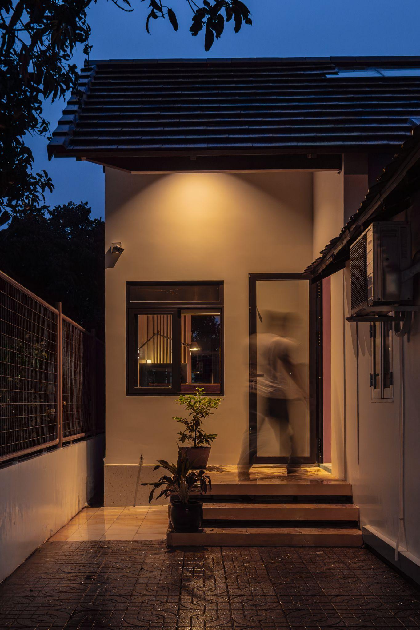 nha-tan-an-cai-tao-nha-vuon-dong-nam-bo-theo-huong-thich-ung-hien-dai-butecco-design-build_25.jpg