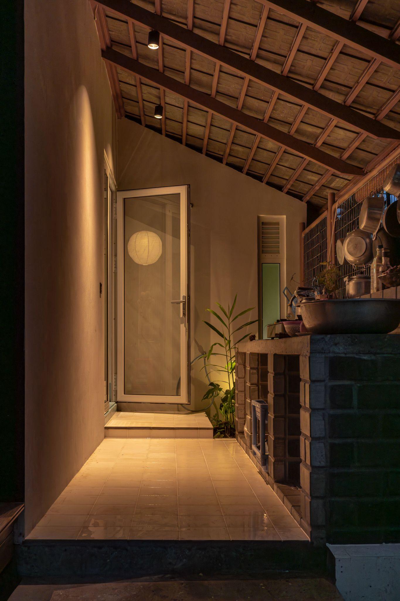 nha-tan-an-cai-tao-nha-vuon-dong-nam-bo-theo-huong-thich-ung-hien-dai-butecco-design-build_26.jpg