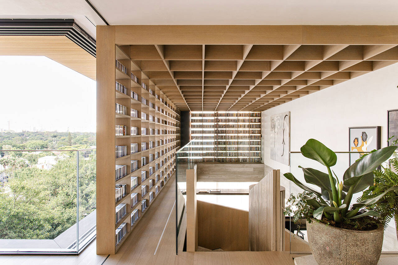 Apartment NUBE - Bộ sưu tập 5.000 CD trở thành một phần kiến trúc căn hộ | Nati Minas & Studio + Flipê Arquitetura