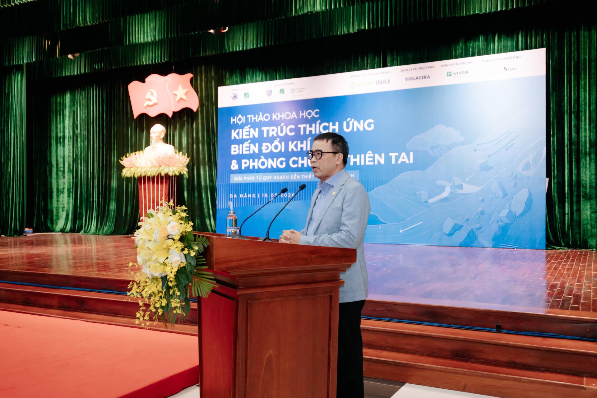 nhin-lai-hoi-thao-kien-truc-thich-ung-bien-doi-khi-hau-va-phong-chong-thien-tai-giai-phap-tu-quy-hoach-den-thiet-ke-cong-trinh_15.jpg