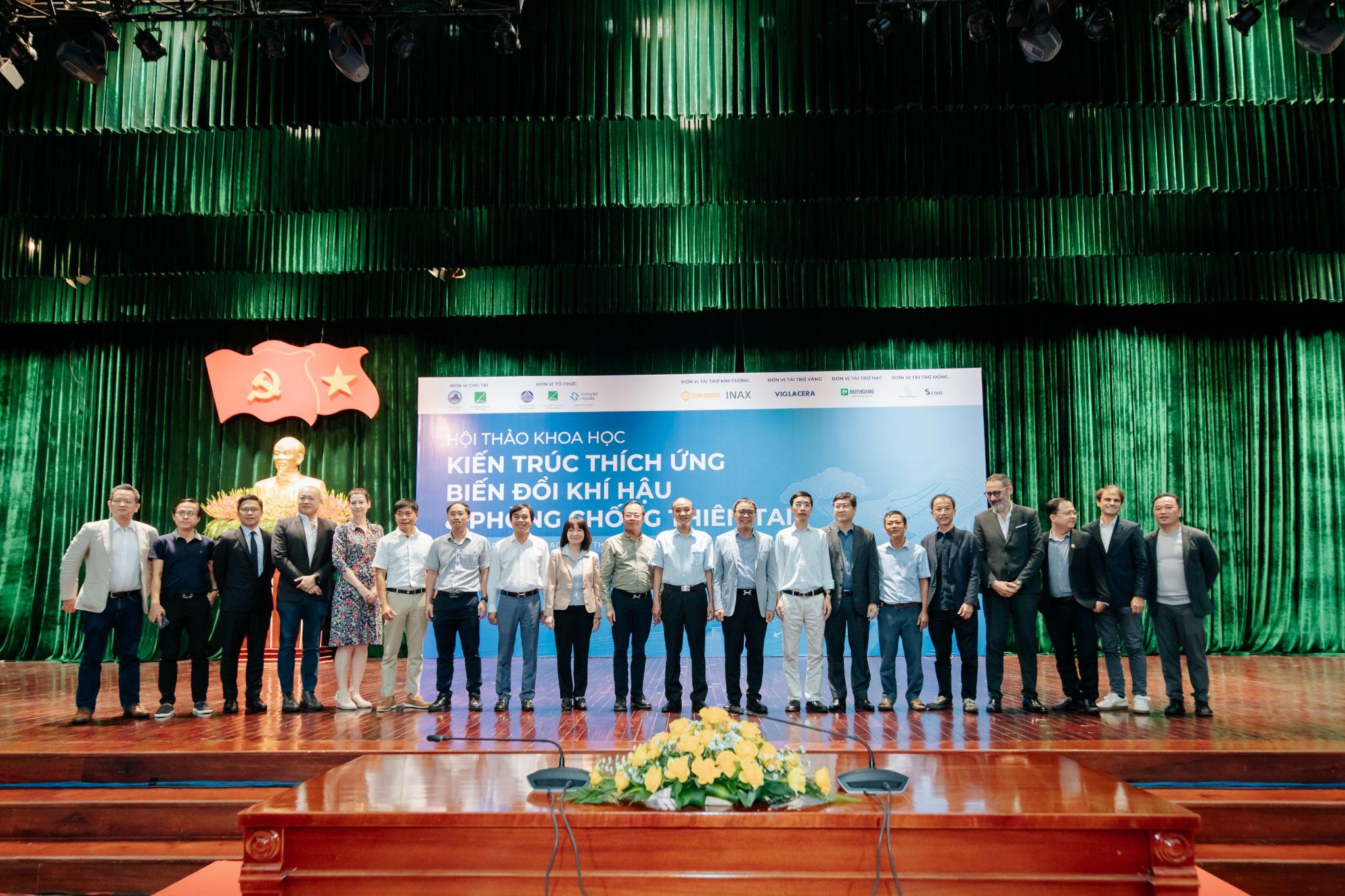 nhin-lai-hoi-thao-kien-truc-thich-ung-bien-doi-khi-hau-va-phong-chong-thien-tai-giai-phap-tu-quy-hoach-den-thiet-ke-cong-trinh_16.jpg