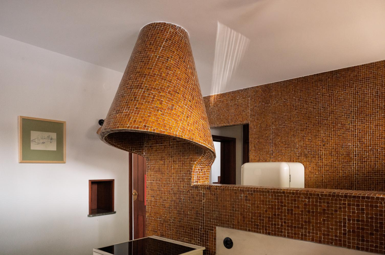 casa-dabreu-neto-cai-tao-nha-o-hien-dai-ton-trong-kien-truc-nguyen-ban-alvaro-siza-vieira_8.jpg
