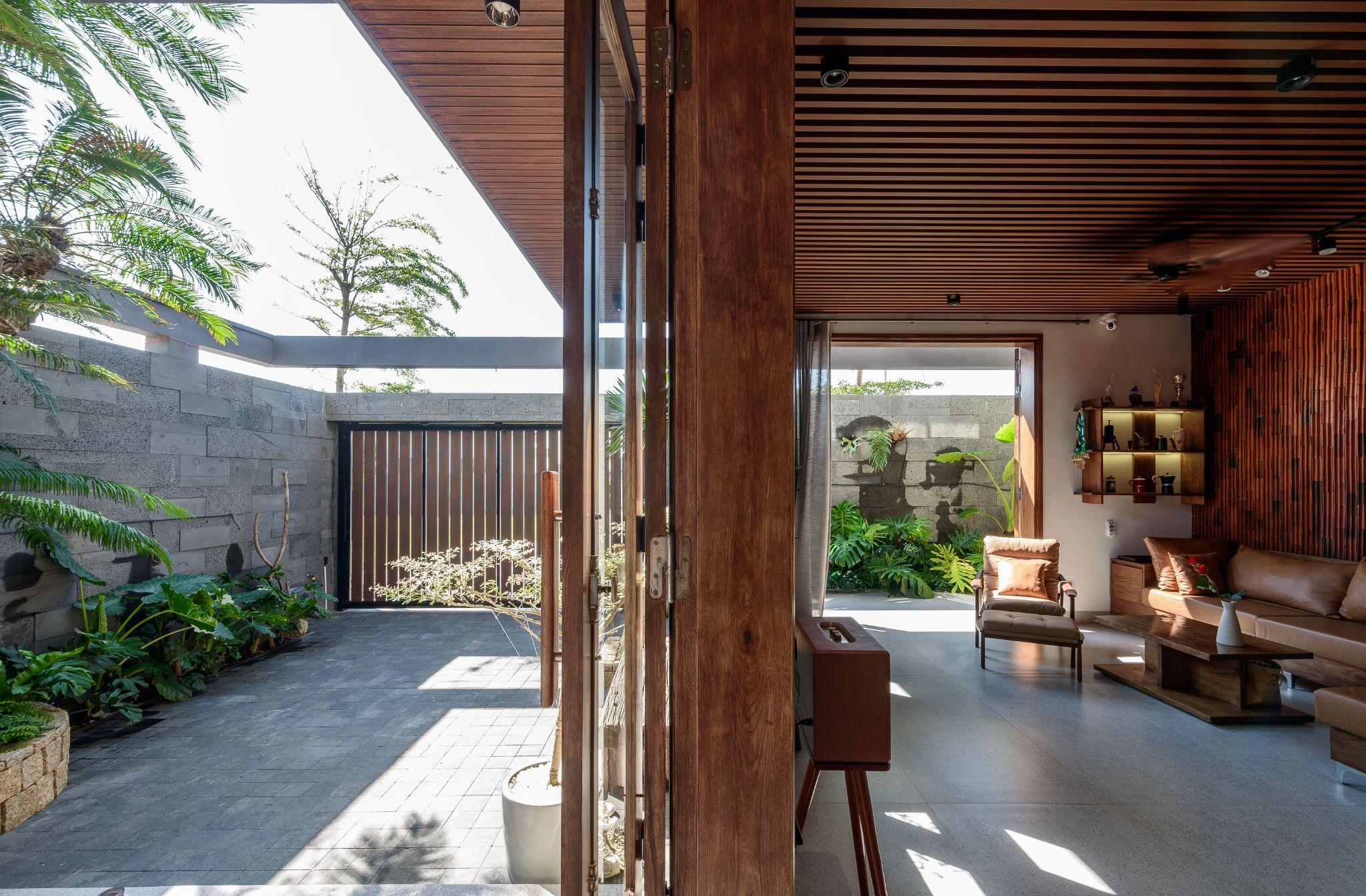 dan-house-tai-cau-truc-nha-o-mien-trung-duoi-ap-luc-khi-hau-simba-architects_8.jpg