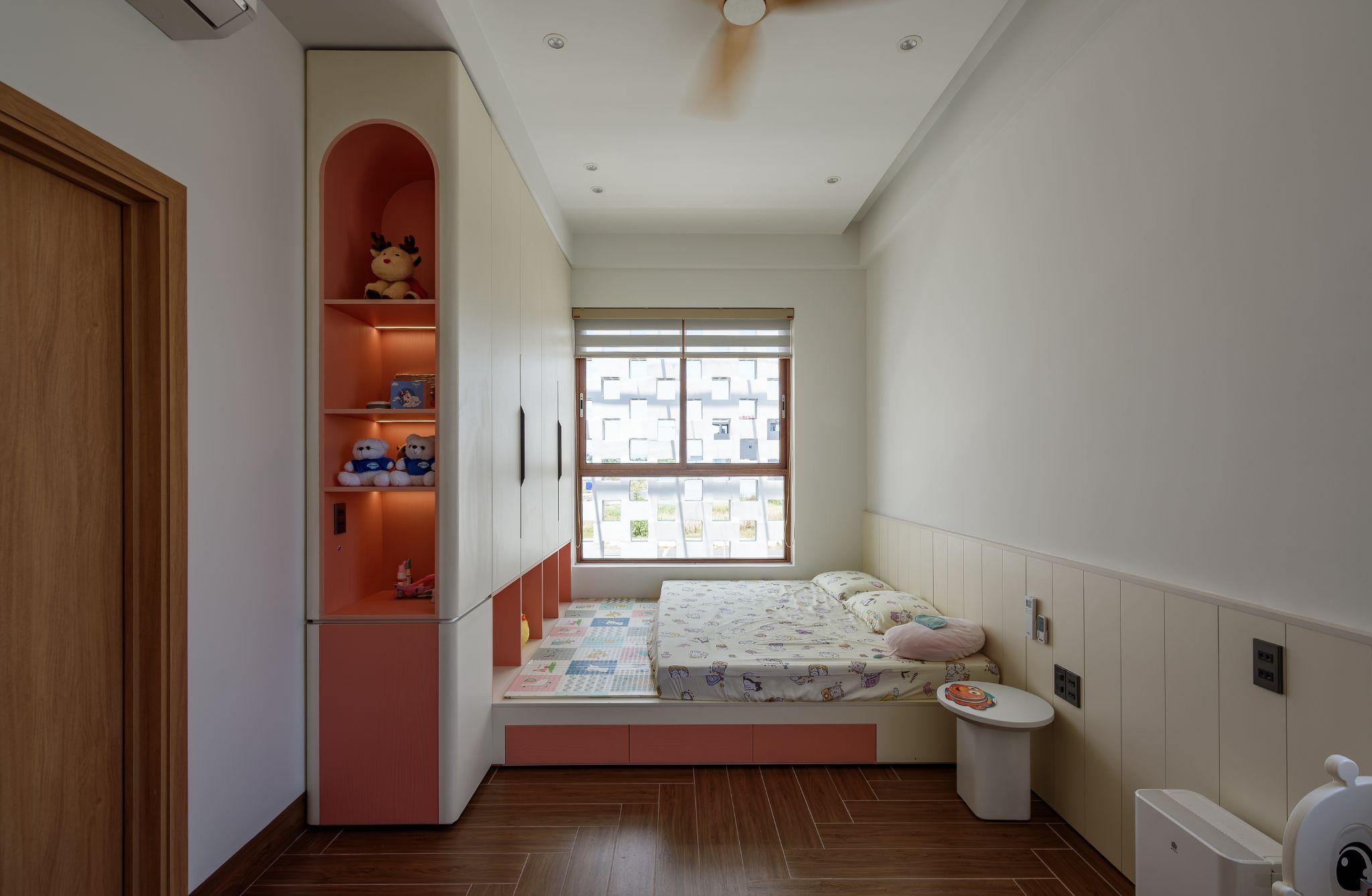 dream-house-nha-pho-lech-tang-de-cao-ket-noi-gia-dinh-va-thong-gio-tu-nhien-simba-architects_6.jpg