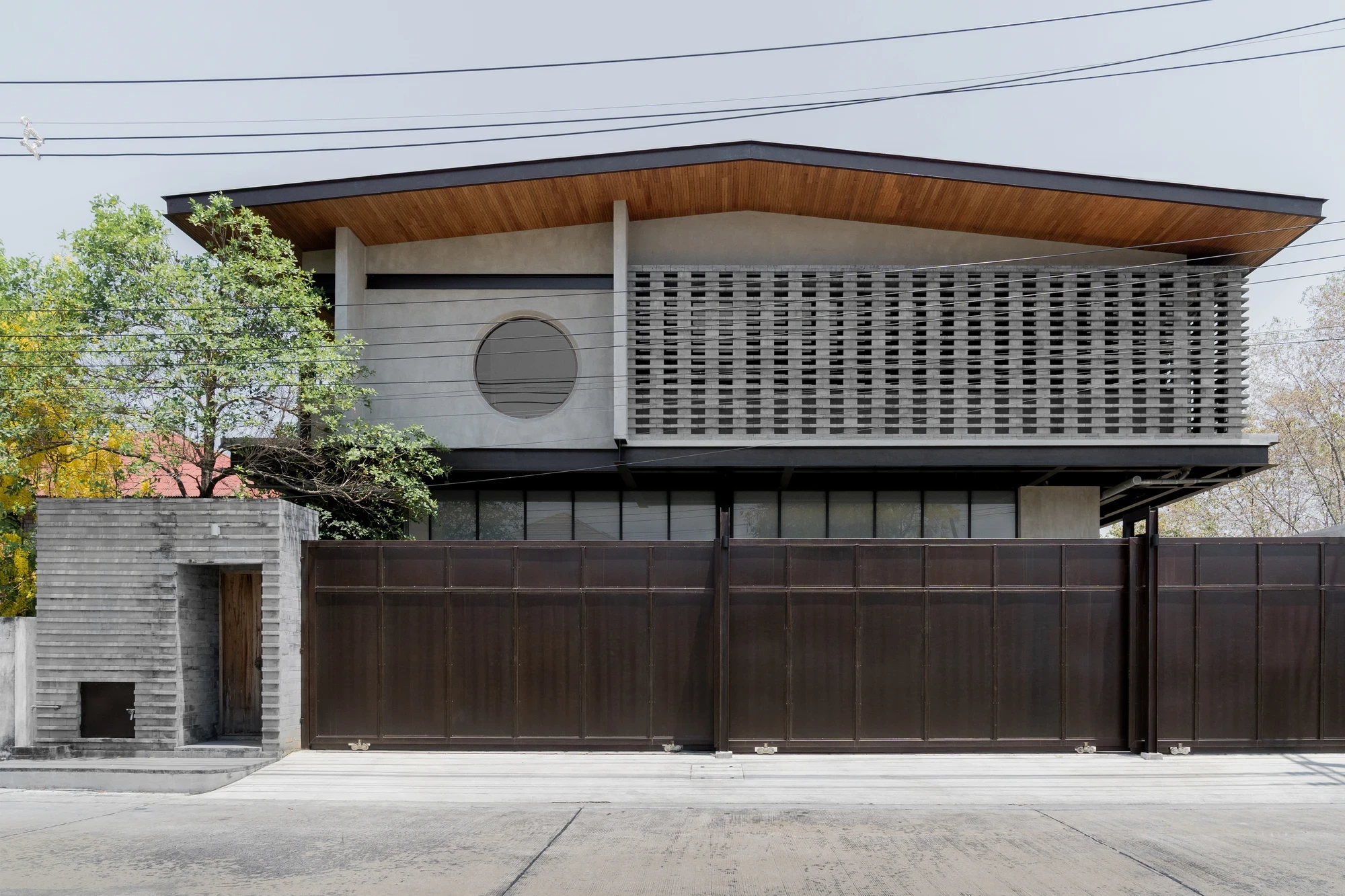 h168-house-nghe-thuat-dong-khung-kien-truc-only-human_2.png