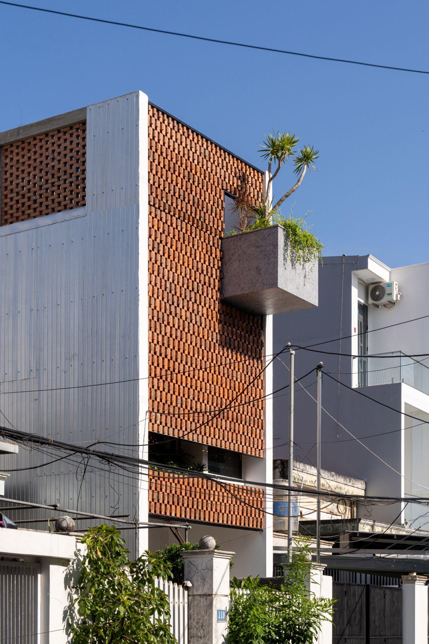 tn-house-khoang-tho-xanh-giua-long-da-nang-born-architects-24-architects_2.jpg