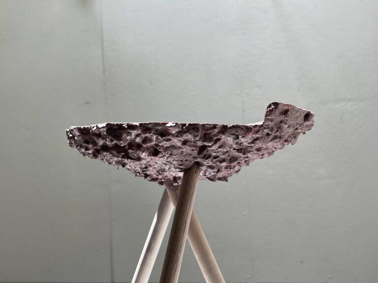 Kinematic Coupling Chair & Formwork-less Concrete Chair – Khi thiết kế ghế trở thành quá trình thử nghiệm