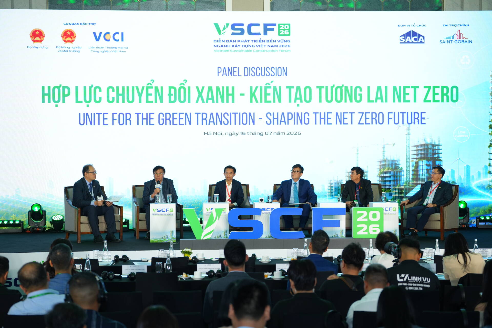 Vách trượt đứng