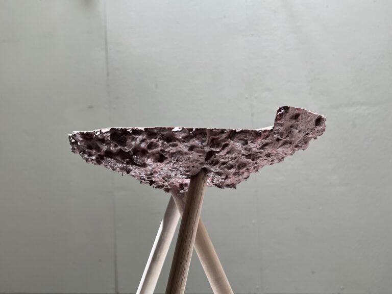 kinematic-coupling-chair-formwork-less-concrete-chair-khi-thiet-ke-ghe-tro-thanh-qua-trinh-thu-nghiem_5.jpg
