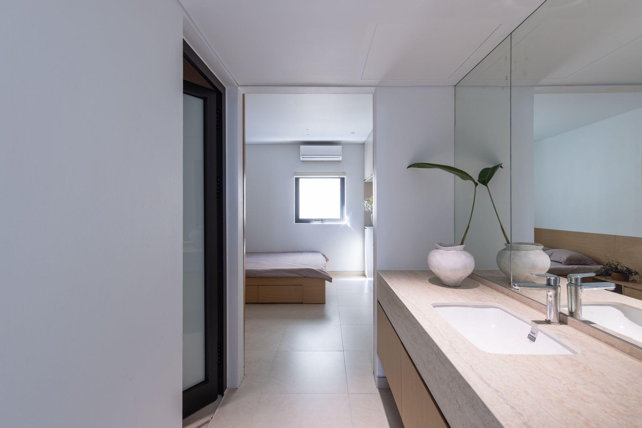 tb-house-dung-khoang-rong-nuoi-duong-su-gan-ket-ntaa-architects_18.jpg