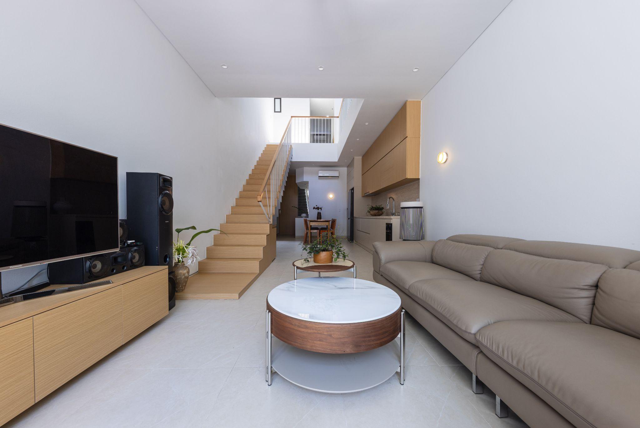 tb-house-dung-khoang-rong-nuoi-duong-su-gan-ket-ntaa-architects_7.jpg