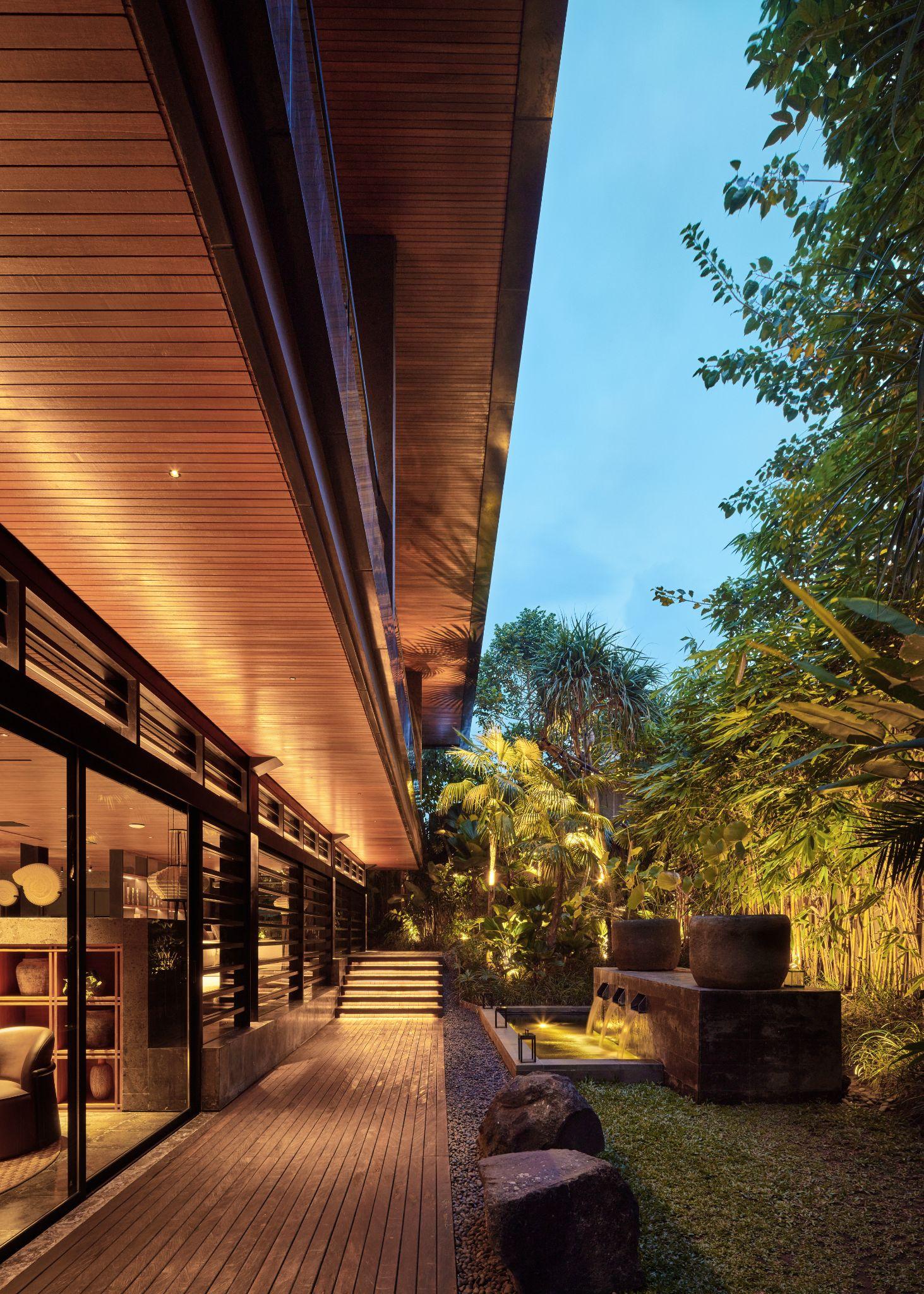 villa-suki-kien-truc-cua-su-tinh-lang-giua-long-bali-alexis-dornier_18.jpg