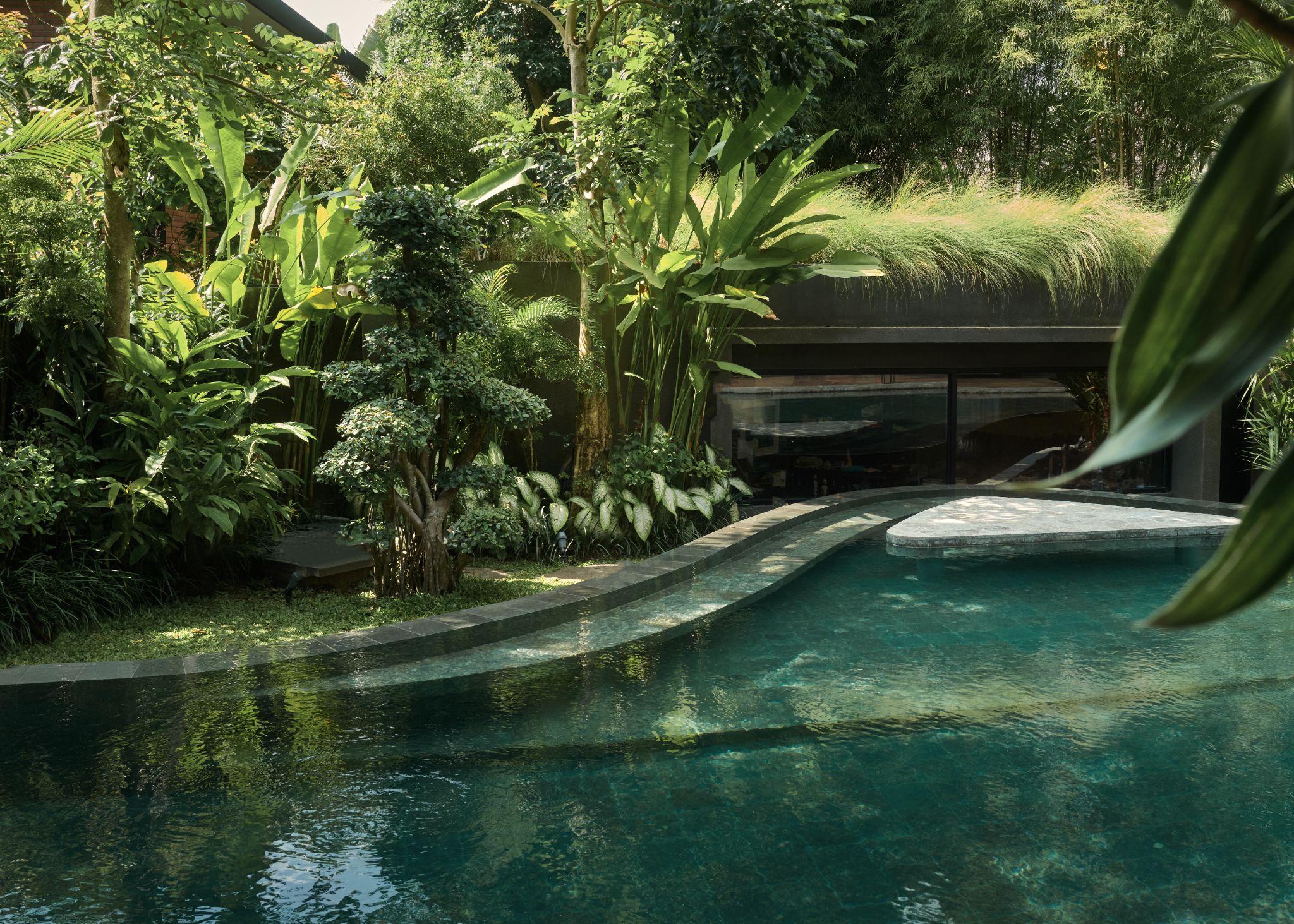 villa-suki-kien-truc-cua-su-tinh-lang-giua-long-bali-alexis-dornier_21.jpg