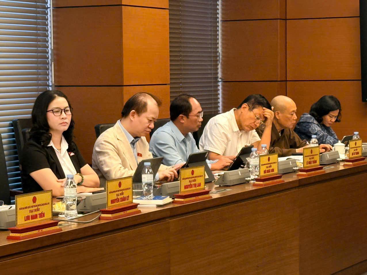 bo-truong-lam-thi-phuong-thanh-kien-truc-khong-chi-la-ky-thuat-xay-dung-ma-con-la-bieu-hien-quan-trong-cua-van-hoa_3.jpg