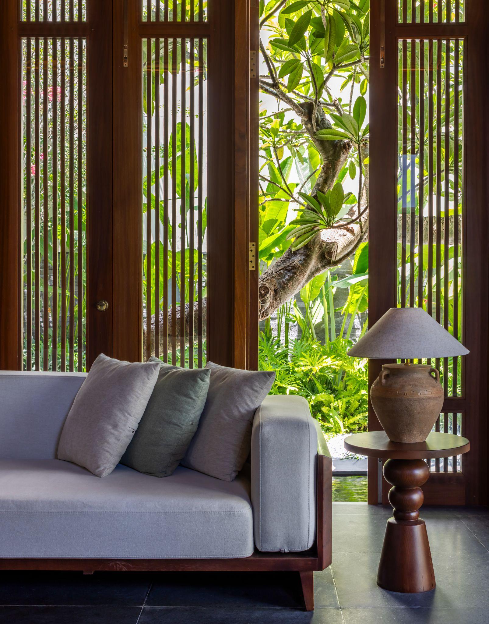 giang-huong-villa-tinh-than-nha-vuon-hue-duoc-tai-hien-bang-ngon-ngu-duong-dai-an-nam-design-and-build_9.jpg