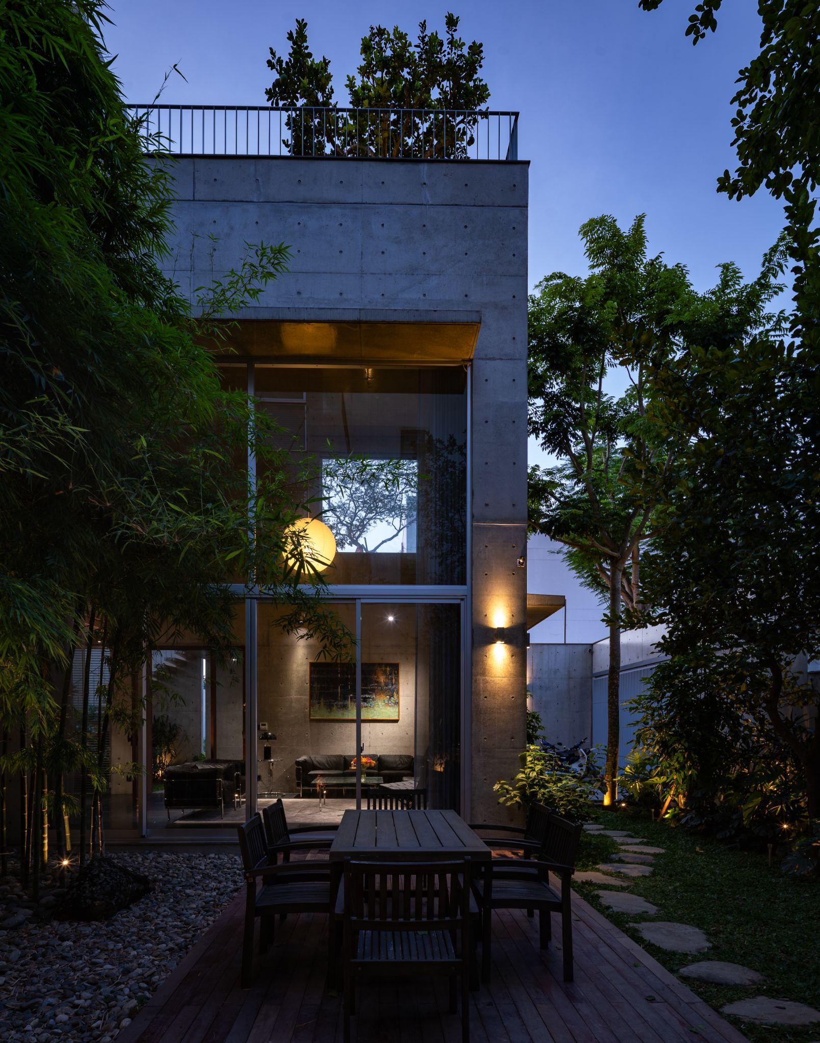house-k-nha-be-tong-tran-ket-noi-con-nguoi-voi-thien-nhien-mien-trung-hgaa-architects_22.jpg
