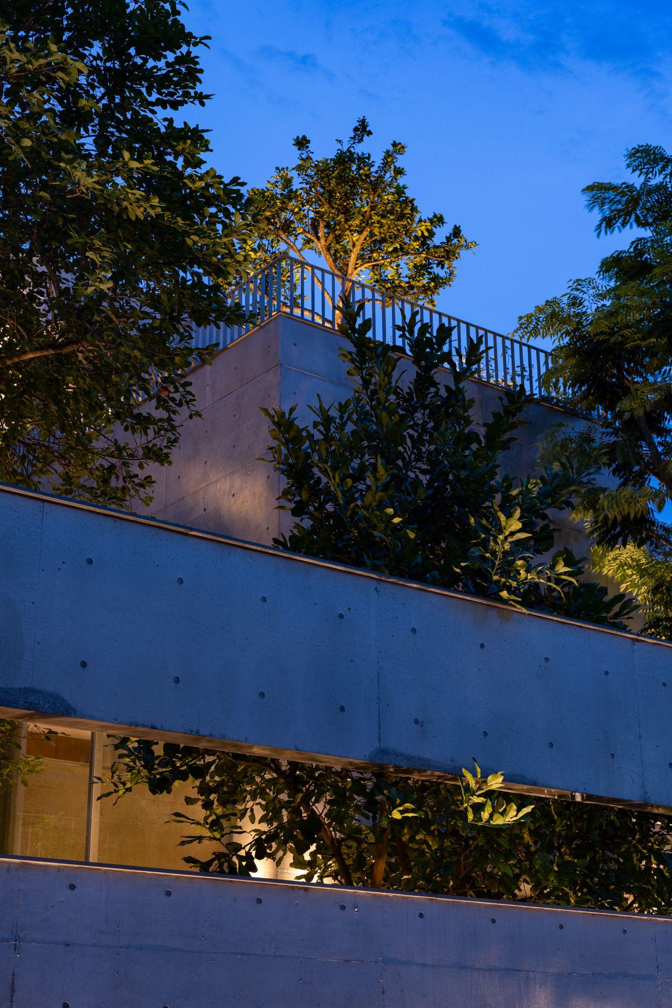 house-k-nha-be-tong-tran-ket-noi-con-nguoi-voi-thien-nhien-mien-trung-hgaa-architects_24.jpg