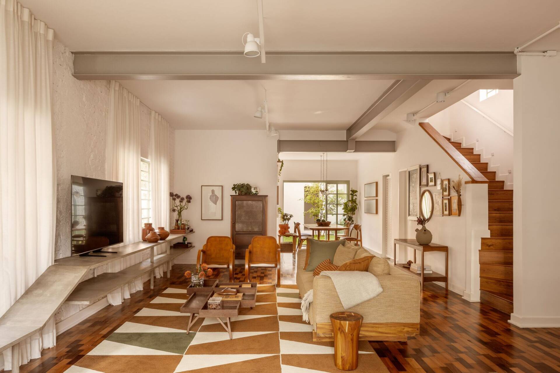 Limoeiro House: Hành trình hồi sinh ngôi nhà từ thập niên 1940 | Mana arquitetura