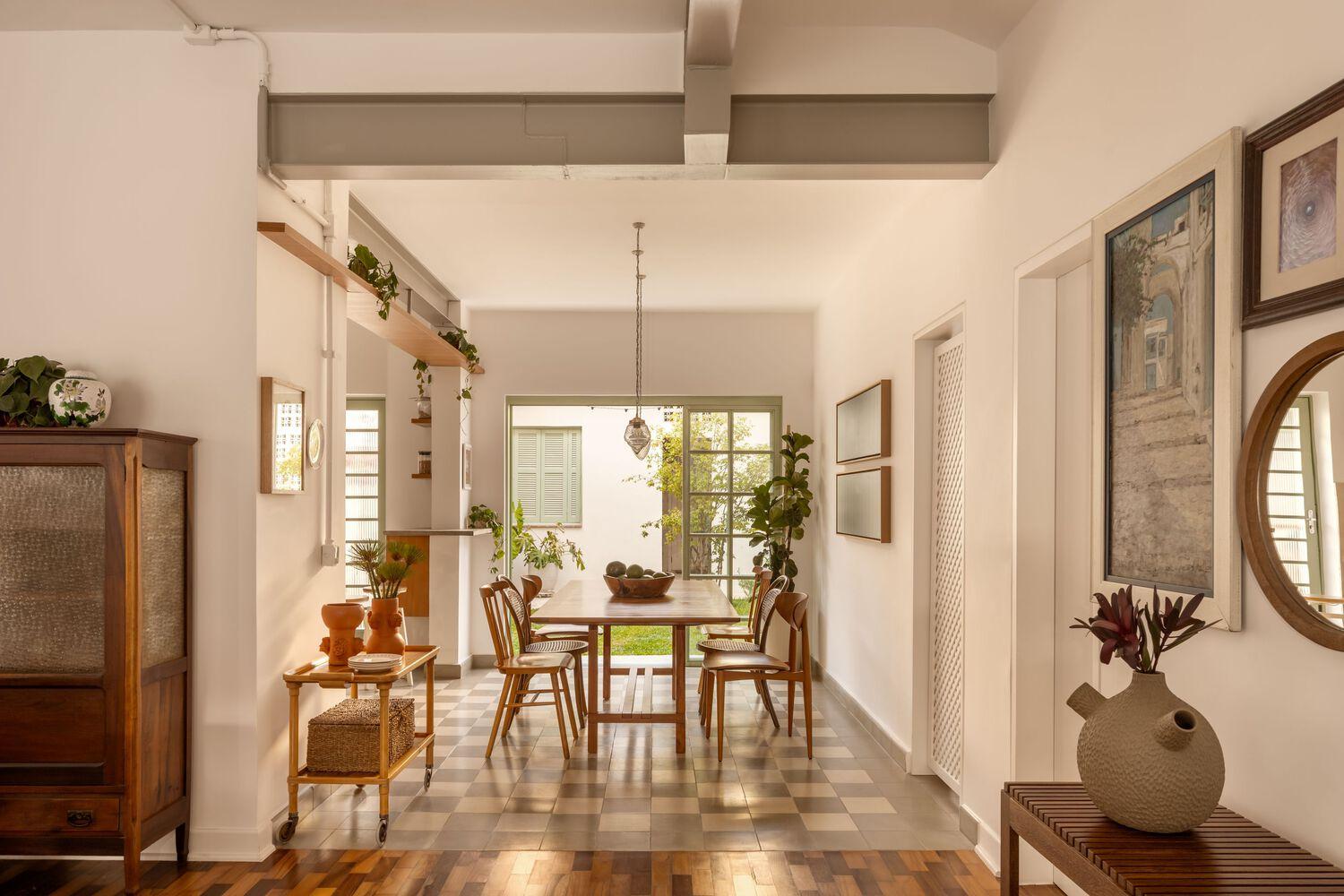 limoeiro-house-hanh-trinh-hoi-sinh-ngoi-nha-tu-thap-nien-1940-mana-arquitetura_2.jpg