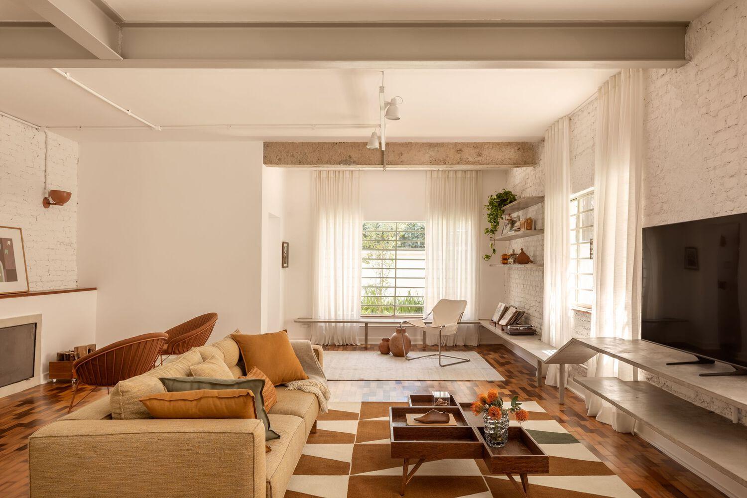 limoeiro-house-hanh-trinh-hoi-sinh-ngoi-nha-tu-thap-nien-1940-mana-arquitetura_4.jpg